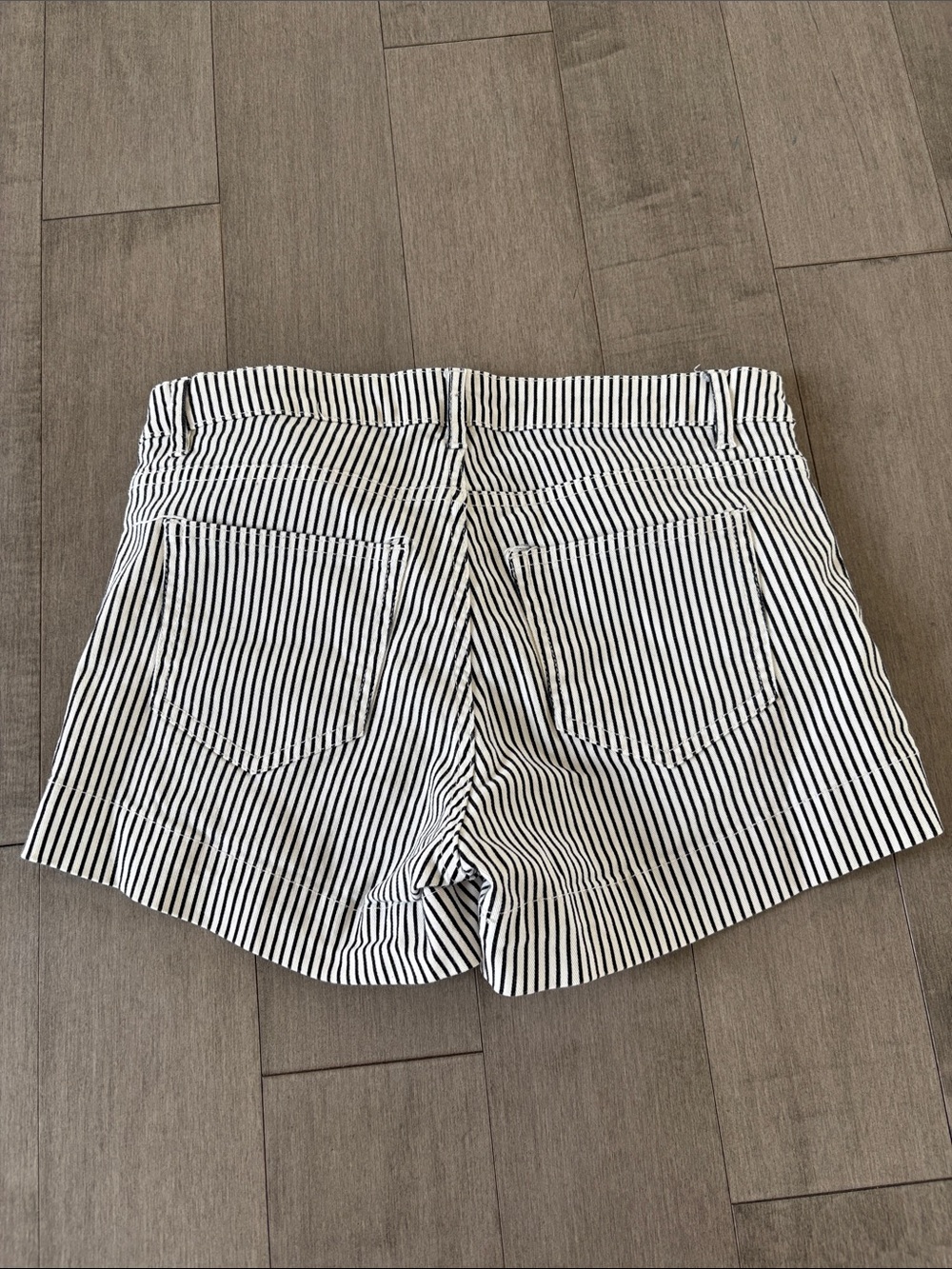 H&M Black and White Pinstripe Denim Shorts - Picture 5 of 7
